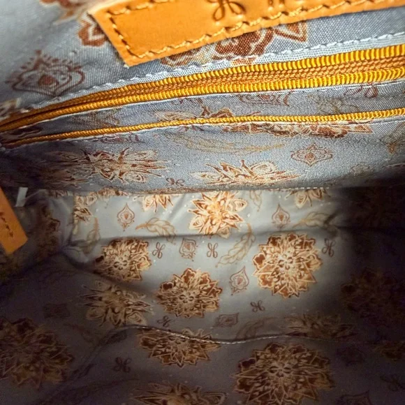 HOBO Leather Silver Metallic shoulder Bag - Picture 12 of 17